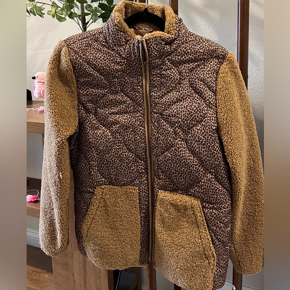 Amazon Essentials Leopard Print Jacket with Tan S… - image 1